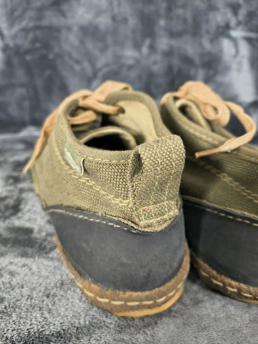 Simple Toemorrow Olive Canvas Chukka Boots with Tan Laces Mens 9